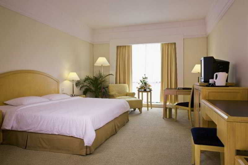 Royale Chulan Seremban Ngoại thất bức ảnh A room at the hotel