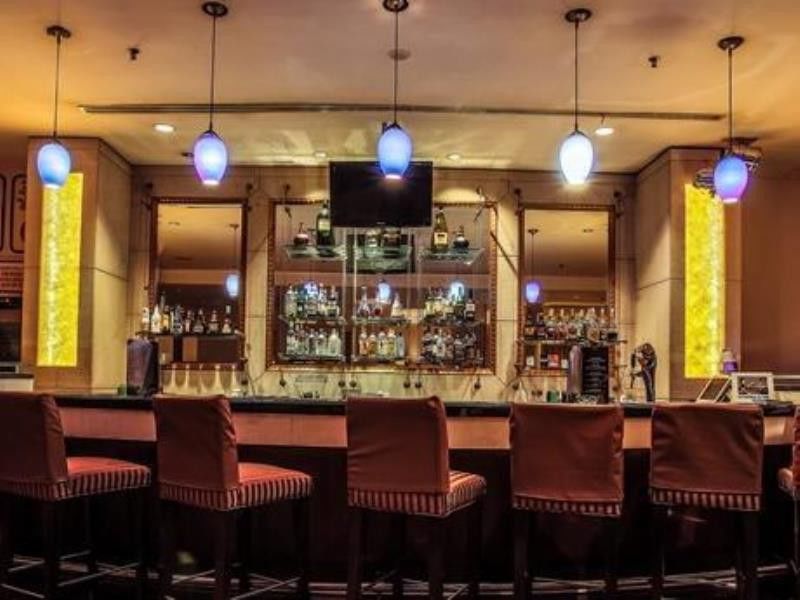 Royale Chulan Seremban Ngoại thất bức ảnh The bar at the hotel