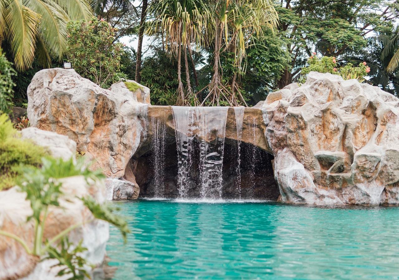 Royale Chulan Seremban Ngoại thất bức ảnh The swimming pool at the resort